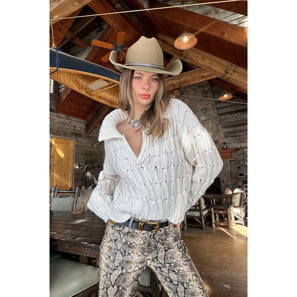 12th Tribe Riverstone Cream Cableknit Sweater Size SS - Picture 2 of 3